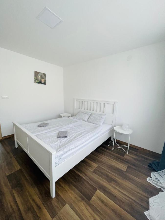 Apartmány Lednice Nejdek Zewnętrze zdjęcie